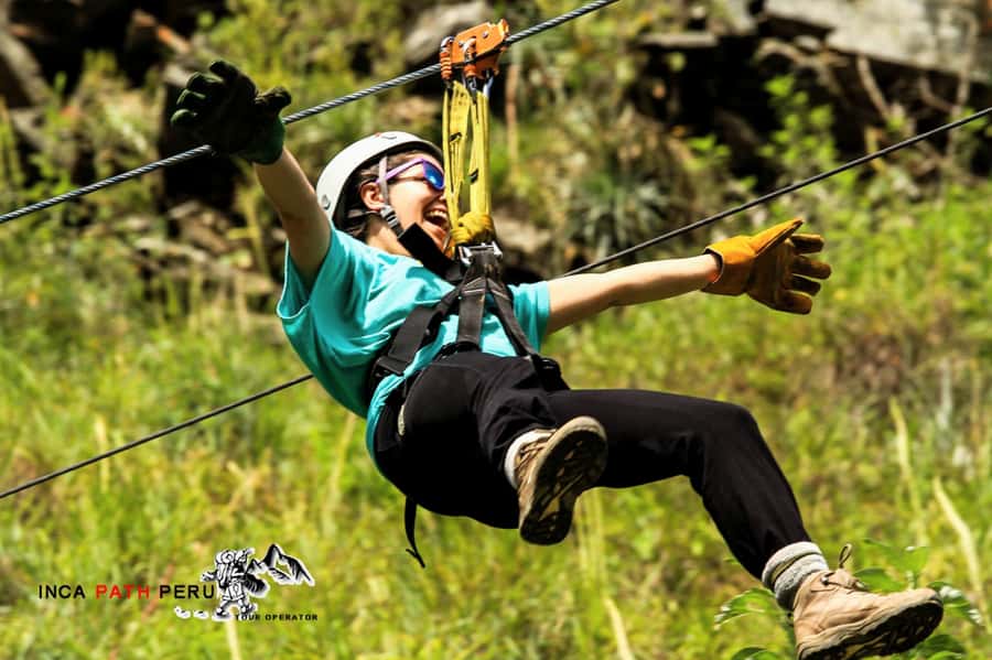 4 Days Inca Jungle Adventure to Machu Picchu - Day 1: Abra Malaga biking and the run downhill to Huamanmarca