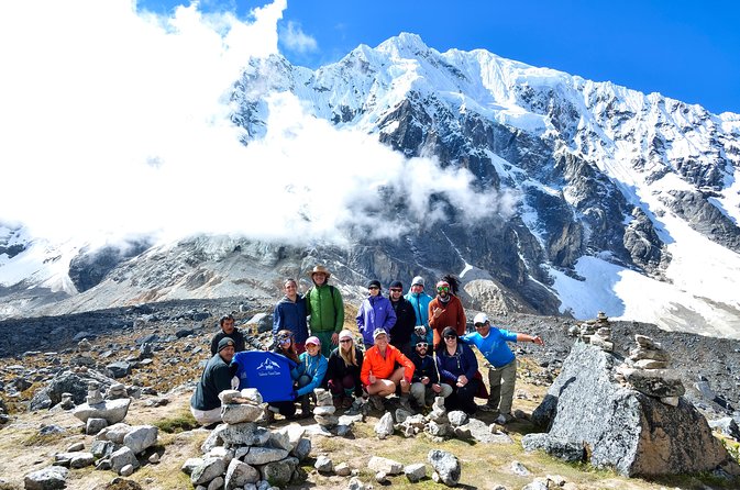 5 Day - Salkantay trek to Machu Picchu - Group Service - Day 2: The high pass at Huayracpunco and the cloud-forest drop