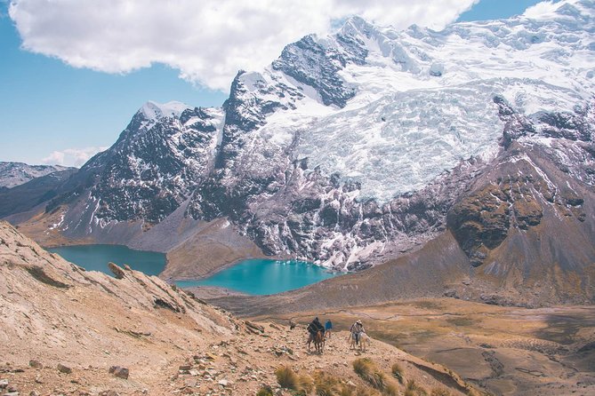 6 day Rainbow Mountain x Ausangate Trek - FlashpackerConnect - Palomani pass, colored hills, and the 5,130m push: Day 4
