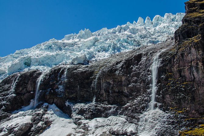 6 day Rainbow Mountain x Ausangate Trek - FlashpackerConnect - Seven lagoons at 5:00am: Day 2 and the Ninaparayuc camp