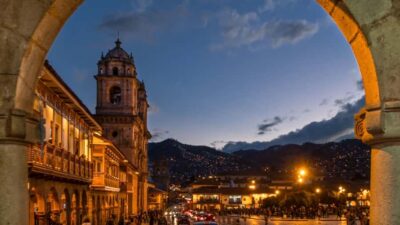 Best of Cusco: Private Walking Tour with a Local - Plaza de Armas and the cathedral-and-church landmarks