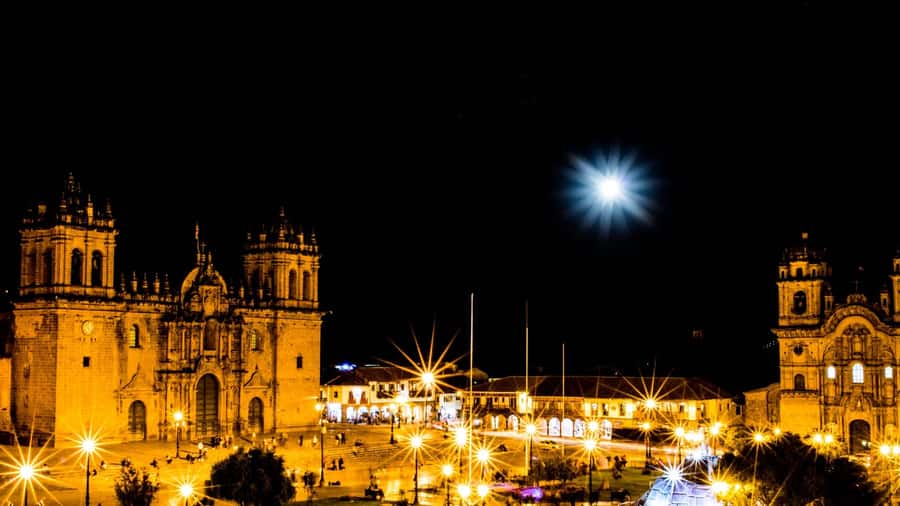 Cusco: Legends and History Night Tour with Pisco Sour - Iglesia de San Cristóbal: legends you can connect to stone
