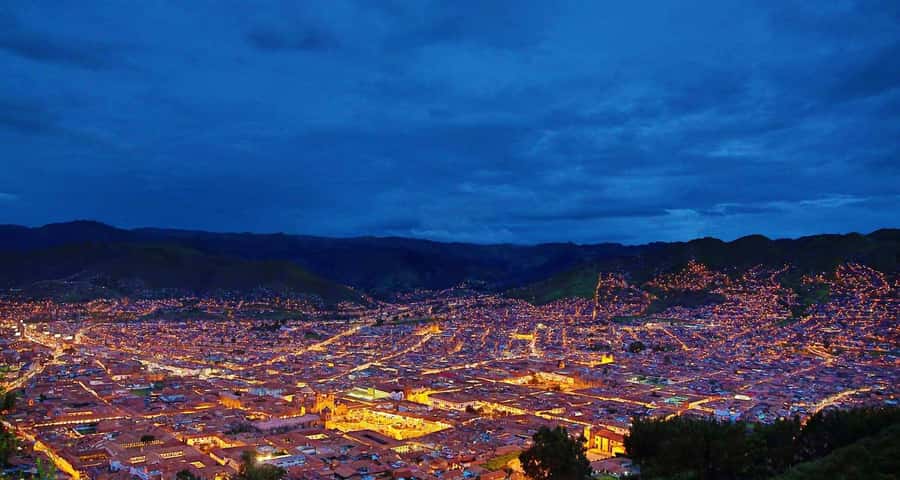 Cusco: Legends and History Night Tour with Pisco Sour - Mirador desde el Cristo Blanco: your orientation in 20 minutes