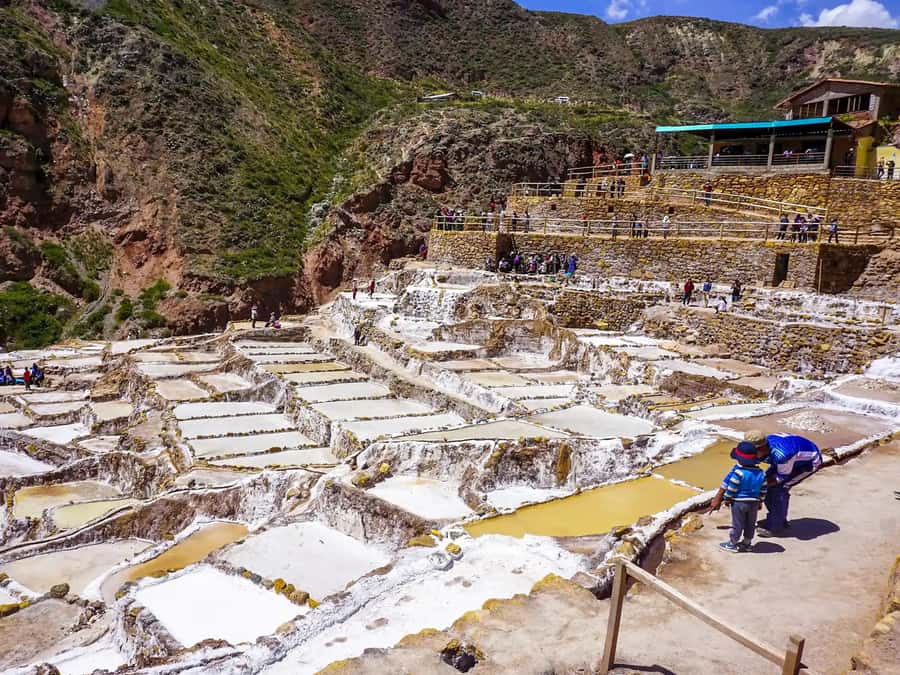 Cusco: Moray, Maras Salt Mines, and Chinchero Weavers Tour - Timing, group size, and how to handle the pace