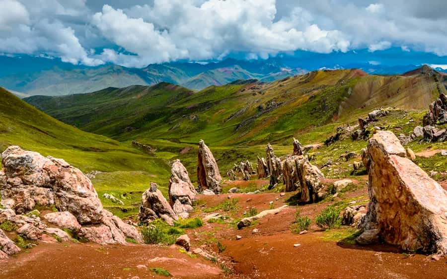 Cusco: Mountain of 7 colors Vinicunca and the Red Valley (optional) - Why Vinicunca (and Red Valley) works as a long-day plan