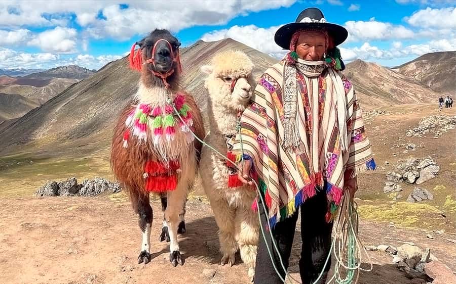 Cusco: Mountain of 7 colors Vinicunca and the Red Valley (optional) - The Cusipata routine: hot breakfast, then rolling uphill