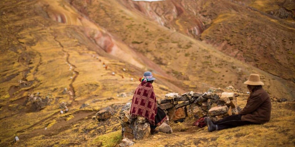 Cusco : Palcoyo - Rainbow Mountain Hidden Sister - Ausangate at the Top: Views, Site Explanation, and Pachamama Moments