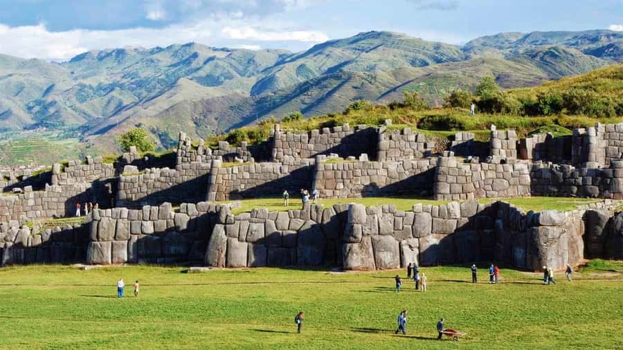 Cusco: Pisac, Sacsayhuaman, Q'enqo, and Tambomachay Tour - Pisac town streets and the market: where the day feels real
