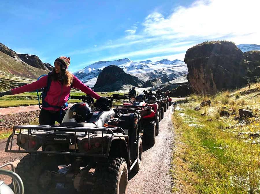 Cusco: Rainbow Mountain In Quad Bikes /walk 5 minutes/+meals - Rainbow Mountain Viewpoint: walk the last stretch or pay for the motorcycle