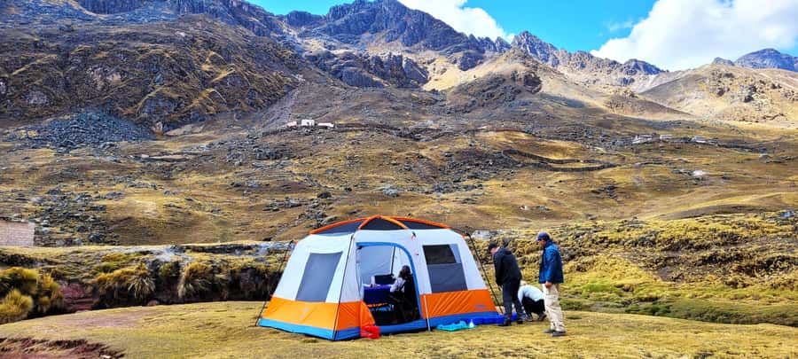 Cusco: Rainbow Mountain & Red Valley Tour with Picnic meals - Price and value: what $198 gets you (and why it can be worth it)