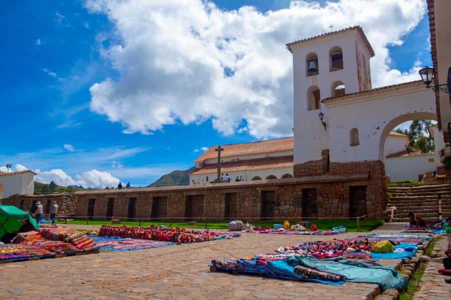 Cusco: Sacred Valley of the Incas Tour - Pisac Market (and the “shopping with context” advantage) Before the Ruins