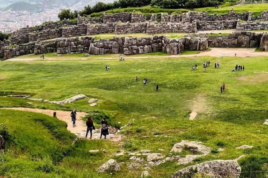 Cusco: Sacsayhuaman, Qenqo, Puca Pucara & Tambomachay Tour - Timing and what to expect from the guide-led flow