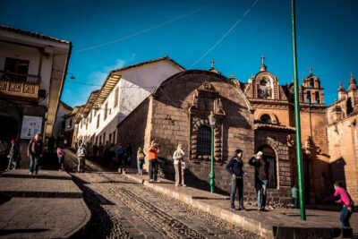 Cusco: Walking Tour Cusco - Following the story to the Twelve-angled stone