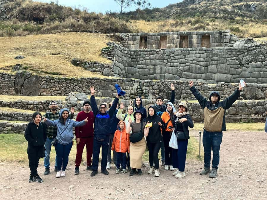 Cuzco : Excursion City Tour in Cusco, Sacsayhuaman and Tambomachay - Getting Around in a Minivan: Convenience Without the Overload