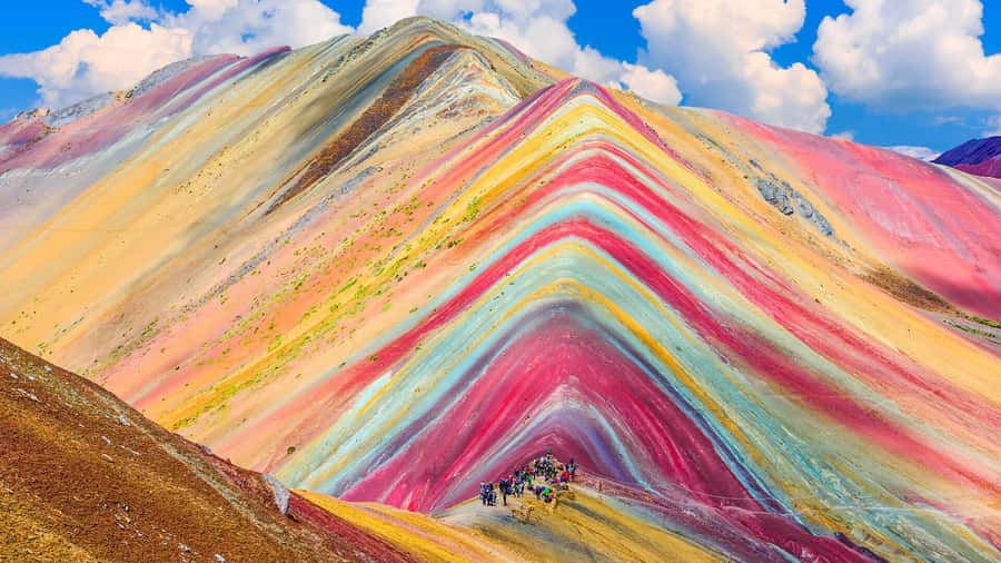 Day trip to Rainbow Mountain and Red Valley - Cusipata breakfast and the road that sets the day up