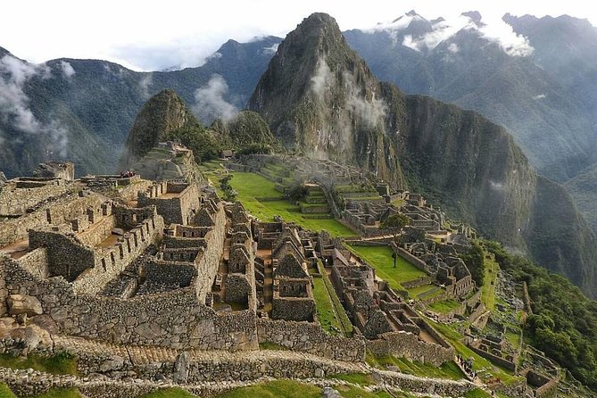 Exclusive Huayna Picchu Tour in 1 Day from Cusco - The 3:00 AM Hotel Pickup to Ollantaytambo: Built for Getting There First