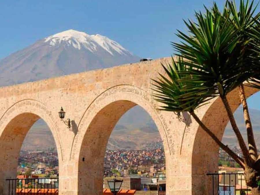 From Arequipa: Mirabus City Tour | Yanahuara Viewpoint | - Key highlights you’ll care about