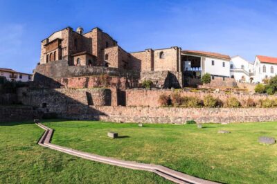 From Cusco: City tour 4 ruins + Qoricancha - Plaza de Armas meeting points and what a smooth start looks like