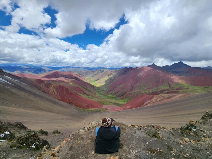 From Cusco: Full Day tour to Rainbow mountain and Red Valley - Photo time, cold air, and the viewpoint routine