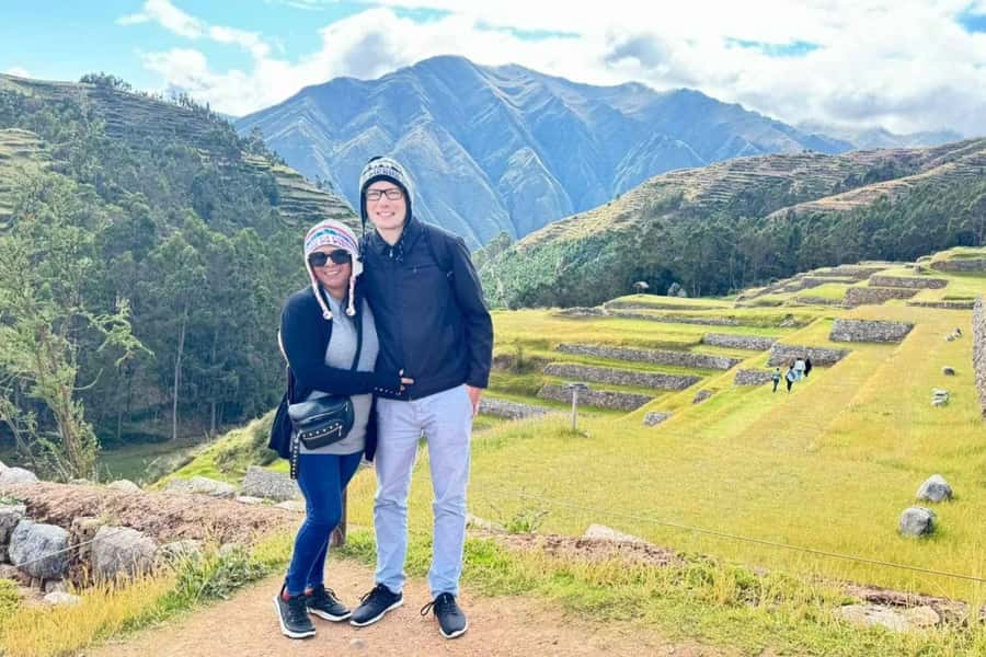 From Cusco: Sacred Valley & Maras Salt Mines with Lunch - Ollantaytambo: terraces, Sun Temple, and a route to Machu Picchu