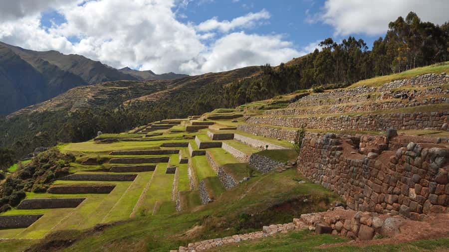 From Cusco: Sacred Valley & Maras Salt Mines with Lunch - Pisac: mountain ruins, plus a handy craft market stop