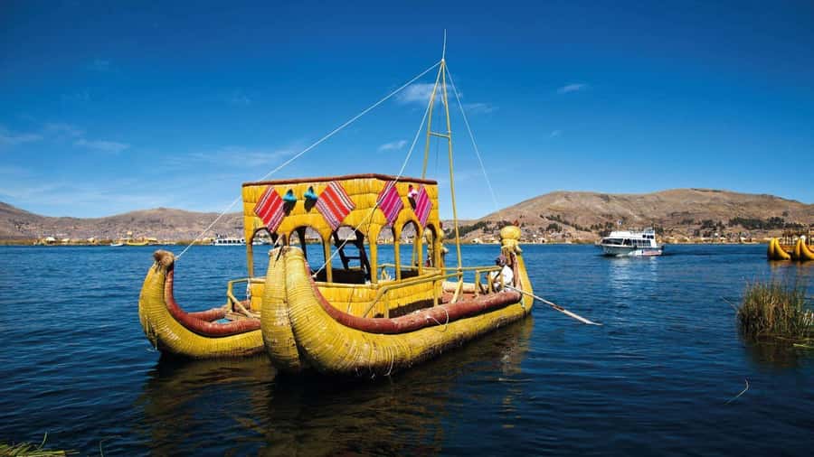 From Cusco: Uros Excursion to Uros Island - Taquile + Lunch. - Cusco-to-Puno in one stretch: the timing that makes or breaks it