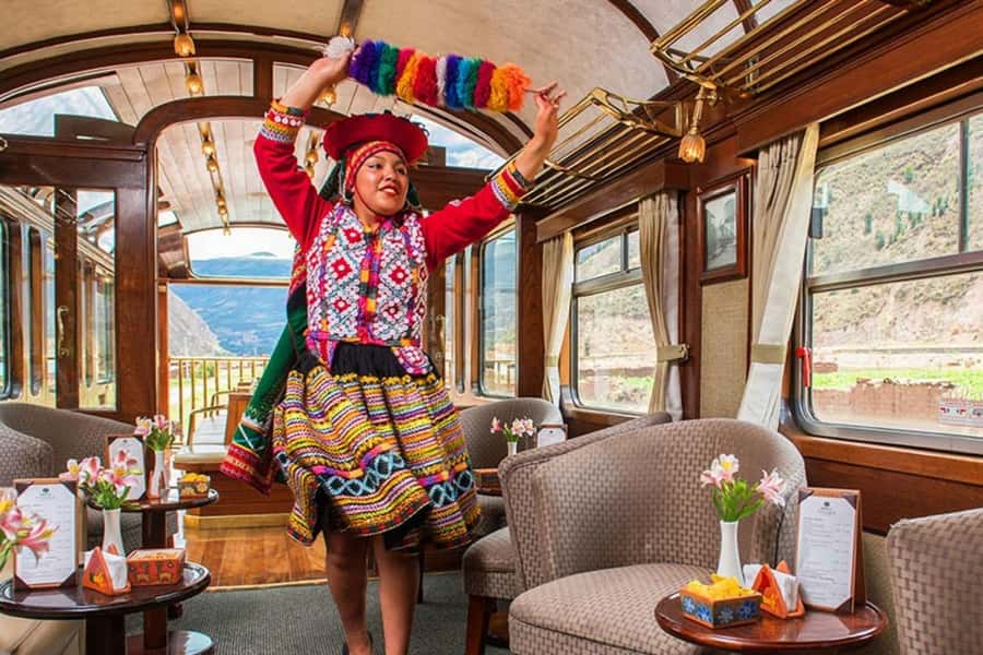 From Puno: Travel to Cusco in Titicaca Train All Inclusive - Key Moments That Make This Puno-to-Cusco Train Worth It
