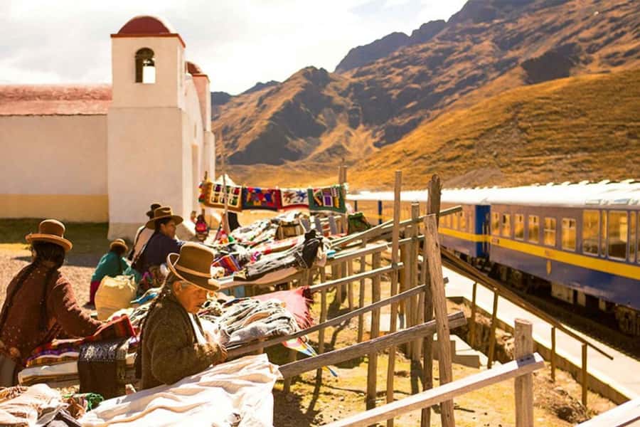 From Puno: Travel to Cusco in Titicaca Train All Inclusive - Abra de la Raya: The High-Point View and Why It Matters