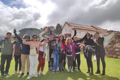 Full-Day Excursion to Sacred Valley, Pisac and Ollantaytambo from Cusco - Chinchero’s Inca Wall and Colonial Temple Layers