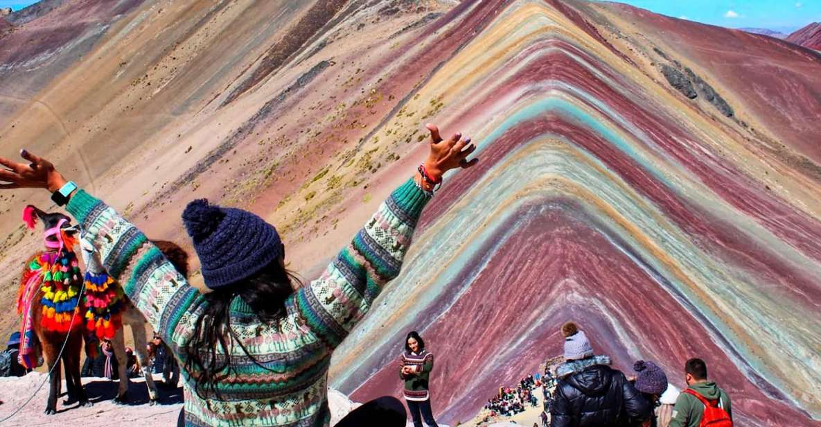 FULL DAY| MOUNTAIN OF COLORS ON HORSEBACK - Cusipata Lunch and the Long Drive Back to Cusco