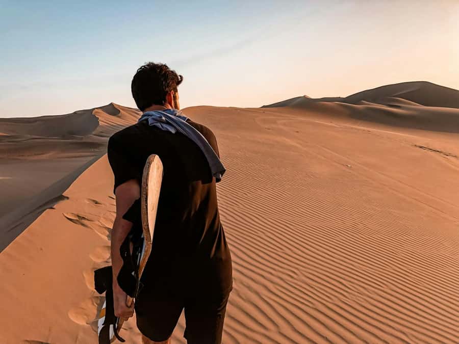 Huacachina: Dune Buggy & Sandboard | Huacachina Oasis | Ica - Sandboarding: Included Equipment and How to Approach the First Run