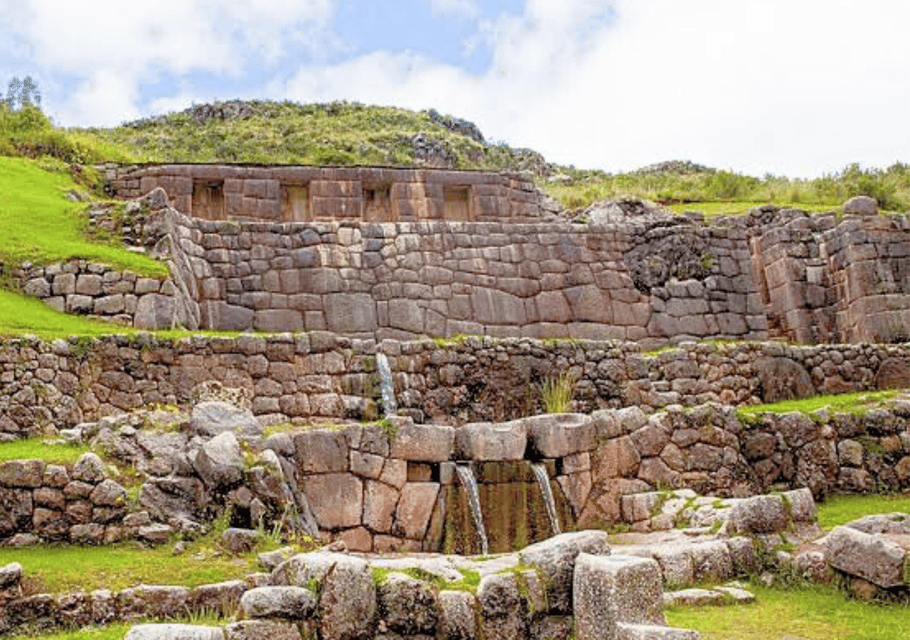 In Cusco: Saqsaywaman, Qenqo, Pukapukara, Tambomachay. - The transfer time: bus rides you can use (or suffer through)