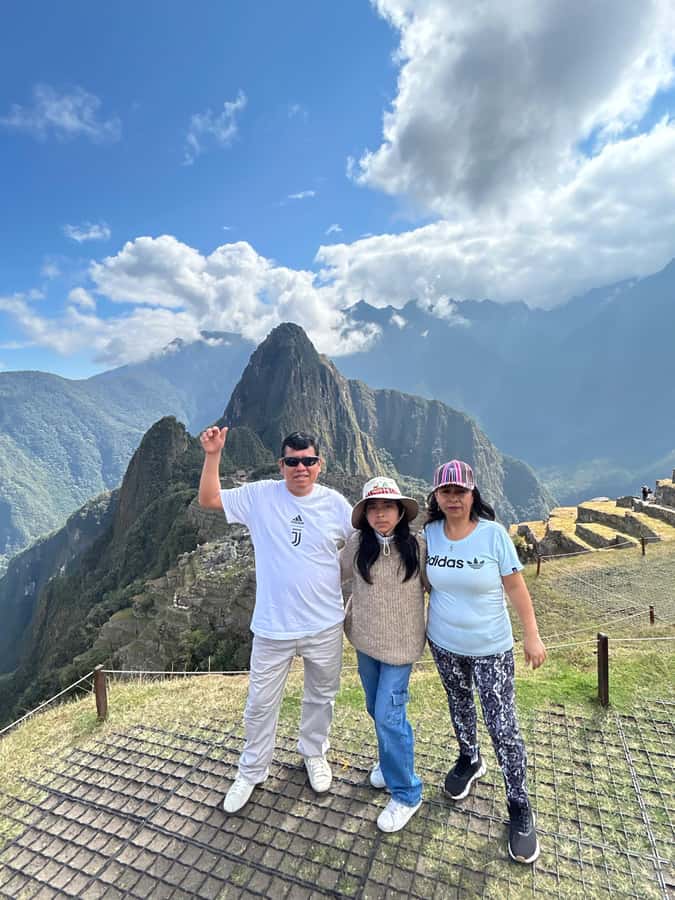 Machu Picchu: Private Tour Guide Service for up to 15 people - Key things that matter on this private Machu Picchu tour