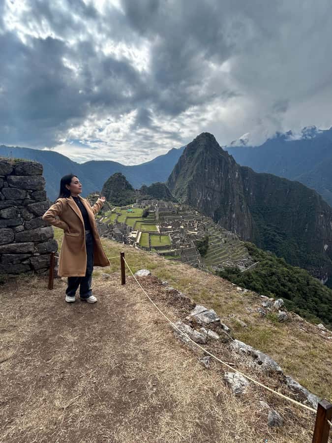 Machu Picchu: Private Tour Guide Service for up to 15 people - Duration and pace: 150 minutes to 3 hours, and what that really means
