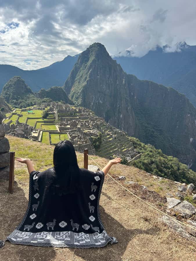 Machu Picchu: Private Tour Guide Service for up to 15 people - Packing and rules that keep your day smooth