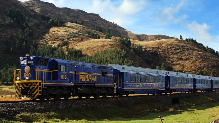 Machupicchu tour by tourist train in 2 days - Day 1: Cusco to Aguas Calientes, plus a free afternoon to reset