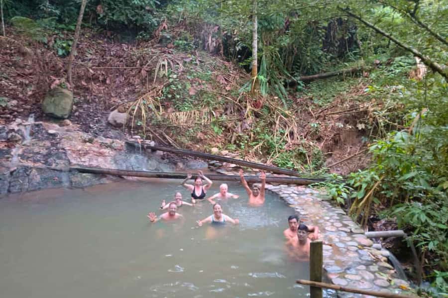 Manu National Park Tours from Cusco 5 Days - Night Safari and Hot Springs: The Extras That Change the Mood