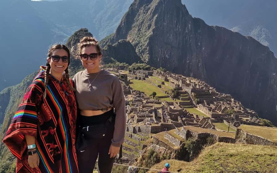 Peru in 5 days: Lima, Cusco, Machupicchu & Rainbow Mountain - Machu Picchu day: 04:00 pickup, train to Aguas Calientes, then a guided 2-hour citadel visit