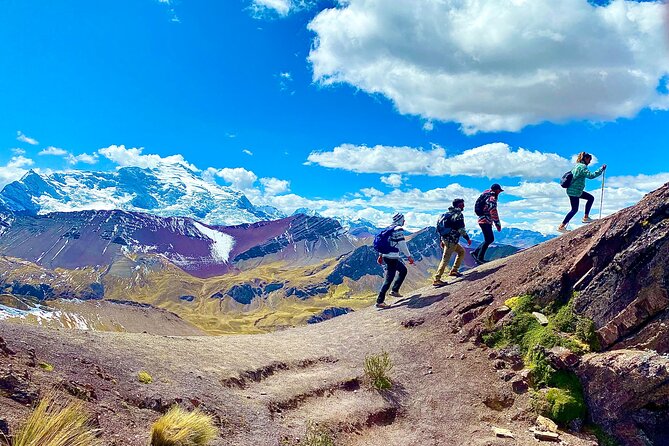 Private Tour Rainbow Mountain + Red Valley + LUNCH - Lunch at Phulllawasipata: A Needed Reset