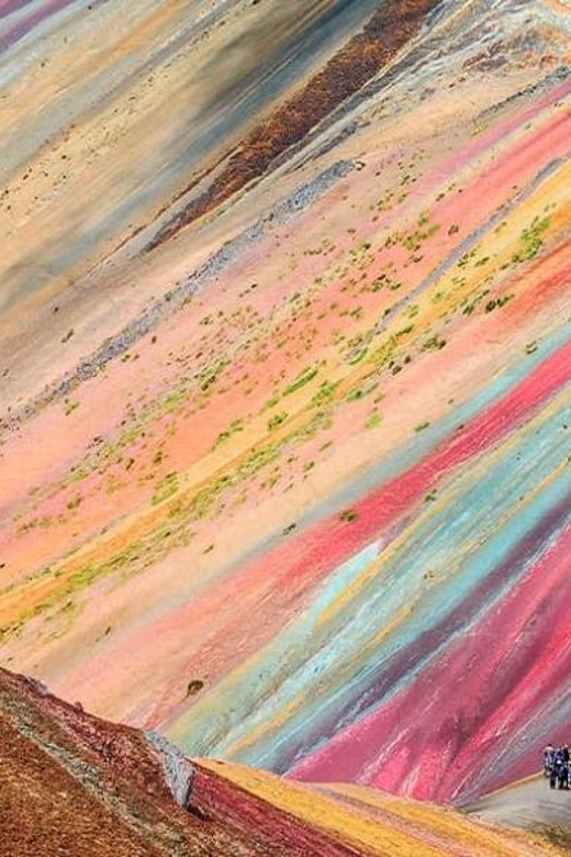 Rainbow mountain horseback riding tour + Buffet Lunch - Who Should Book This Horse + Rainbow Mountain Combo