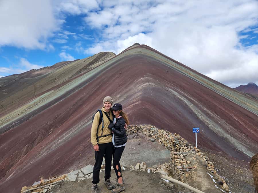 Rainbow Mountain Tour and optional visit to the Red Valley - Climbing to Rainbow Mountain: hike time, viewpoint window, and altitude reality