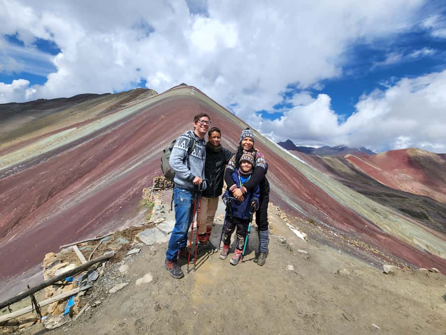 Rainbow Mountain Tour and optional visit to the Red Valley - Cusco to Cusipata: the breakfast stop that sets your pace
