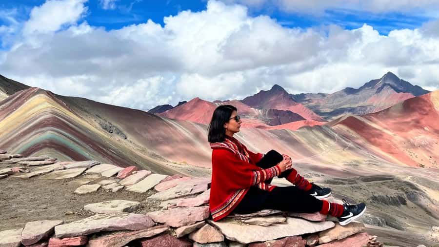 Rainbow Mountain Vinicunca Short Route + Red Valley - Guide support: why a good bilingual guide makes the day easier