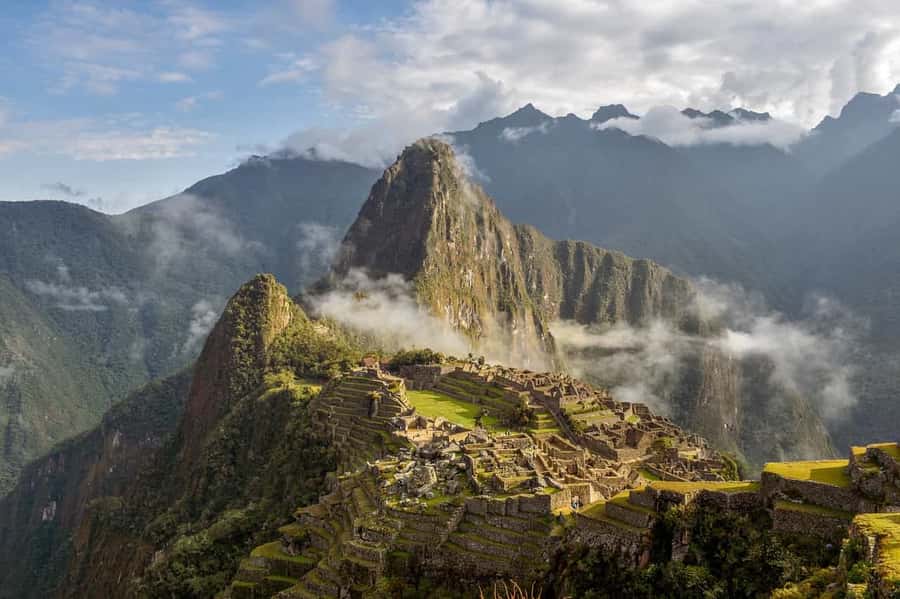 Sacred Valley & Machu Picchu by Train: 2-Day, 1-Night Tour - Day 1 in detail: Cusco to Aguas Calientes without the headache