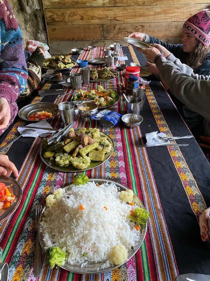 Salkantay trek to Machu Picchu – 5D/4N – Premium - Day 4: Llactapata to Hydroelectric to Aguas Calientes (14 km, big transition)