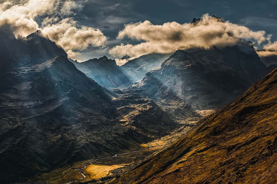 Salkantay trek to Machu Picchu – 5D/4N – Premium - Day 1: Cusco, Humantay Lake, and the first push to SalkantayPampa