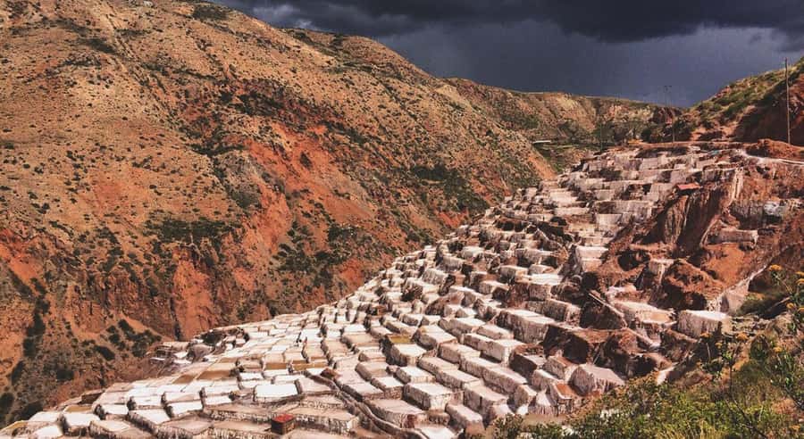 Super Sacred Valley - Chinchero: Inca walls, a colonial church, and that textiles participation