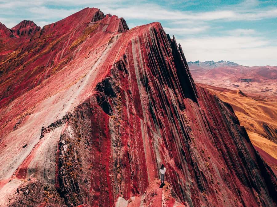 Tour Pallay Punchu Trek Full Day - Pallay Punchu (Apu Tacllo) and why this Rainbow Mountain is special