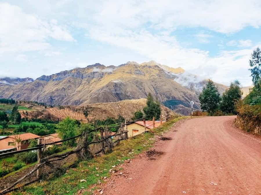 Tour Rainbow Mountain - Cusipata breakfast stop: refuel before the Cordillera Vilcanota hike